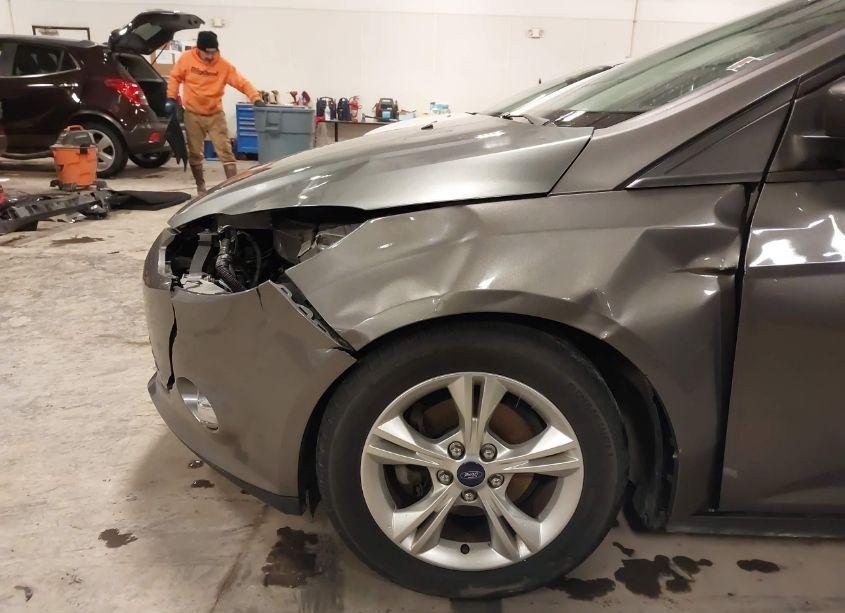 Photo 6 of 2012 Ford Focus SE (VIN 1FAHP3K22CL284027)