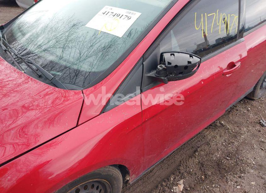 Photo 12 of 2012 Ford Focus SE (VIN 1FAHP3K22CL304163)