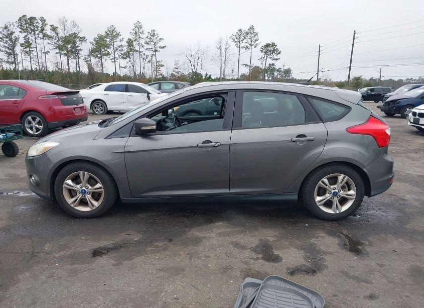 Photo 14 of 2012 Ford Focus SE (VIN 1FAHP3K22CL342007)