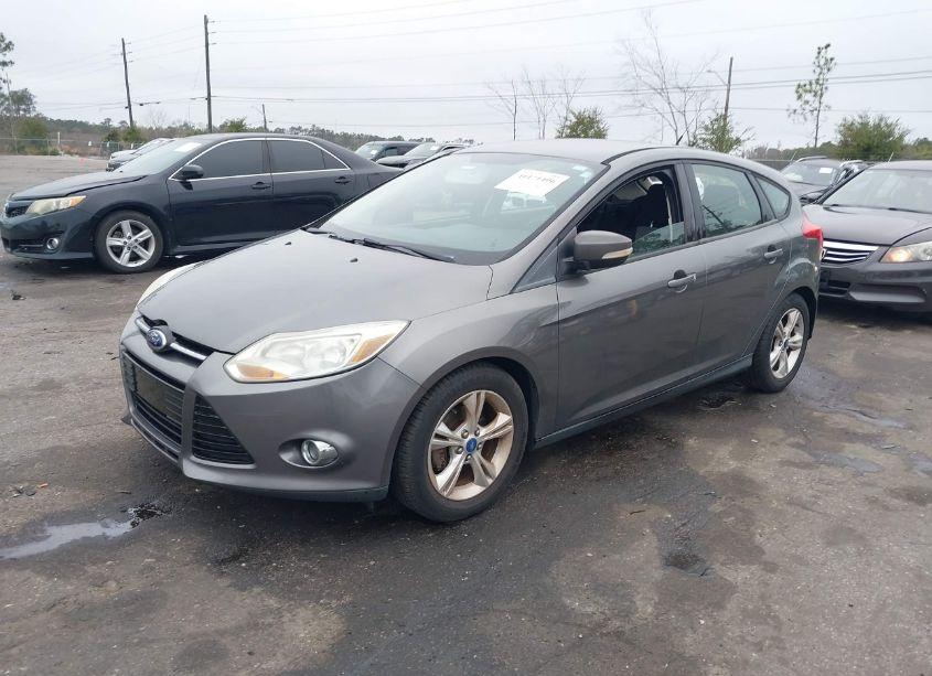 Photo 2 of 2012 Ford Focus SE (VIN 1FAHP3K22CL342007)