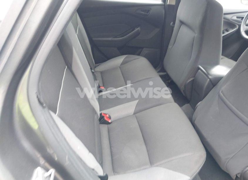 Photo 8 of 2012 Ford Focus SE (VIN 1FAHP3K22CL394088)