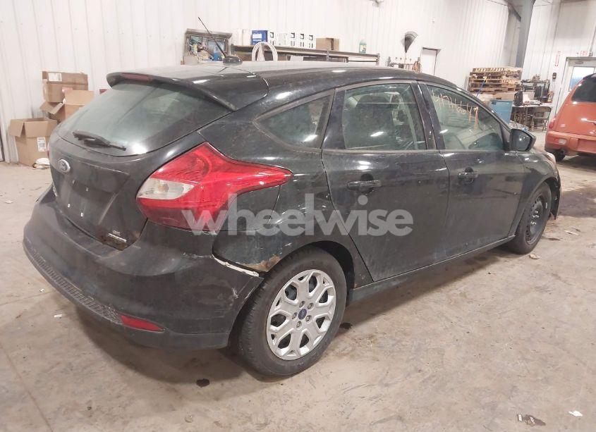 Photo 4 of 2012 Ford Focus SE (VIN 1FAHP3K22CL435609)