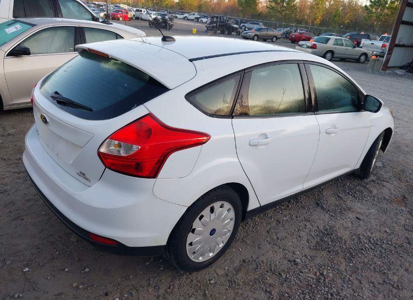Photo 4 of 2012 Ford Focus SE (VIN 1FAHP3K22CL469534)