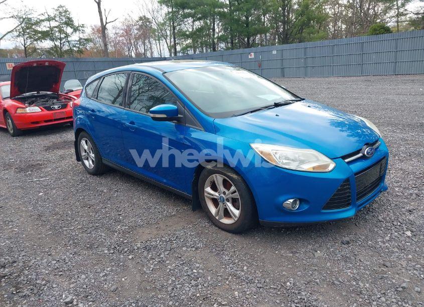 2012 Ford Focus SE (VIN 1FAHP3K23CL125307) main photo