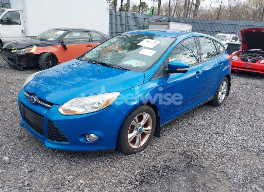 Photo 2 of 2012 Ford Focus SE (VIN 1FAHP3K23CL125307)