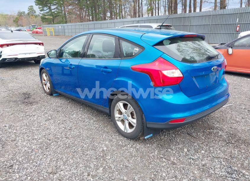 Photo 3 of 2012 Ford Focus SE (VIN 1FAHP3K23CL125307)