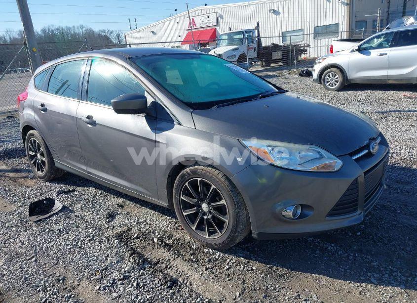 2012 Ford Focus SE (VIN 1FAHP3K23CL164883) main photo