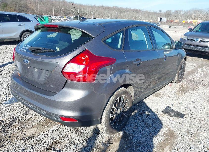 Photo 4 of 2012 Ford Focus SE (VIN 1FAHP3K23CL164883)