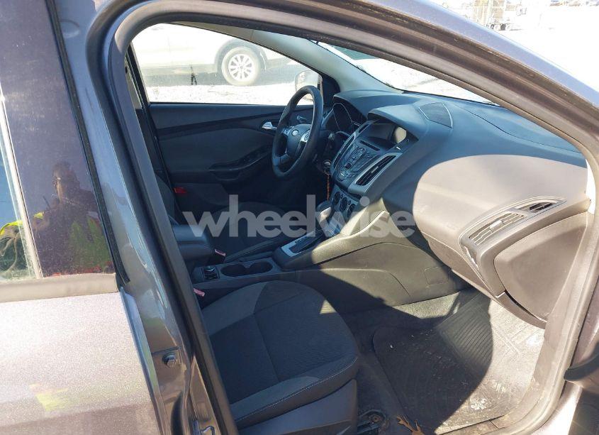 Photo 5 of 2012 Ford Focus SE (VIN 1FAHP3K23CL164883)