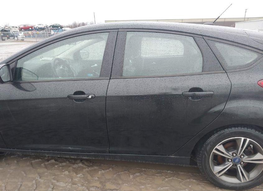 Photo 14 of 2012 Ford Focus SE (VIN 1FAHP3K23CL166939)