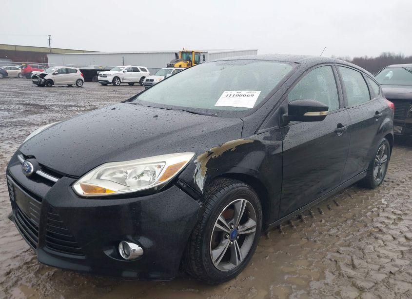 Photo 2 of 2012 Ford Focus SE (VIN 1FAHP3K23CL166939)