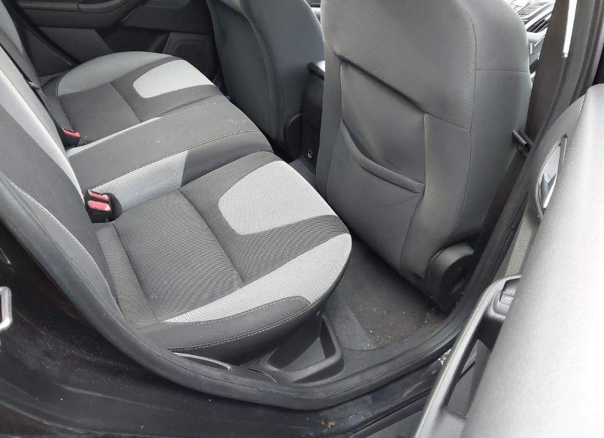 Photo 8 of 2012 Ford Focus SE (VIN 1FAHP3K23CL166939)