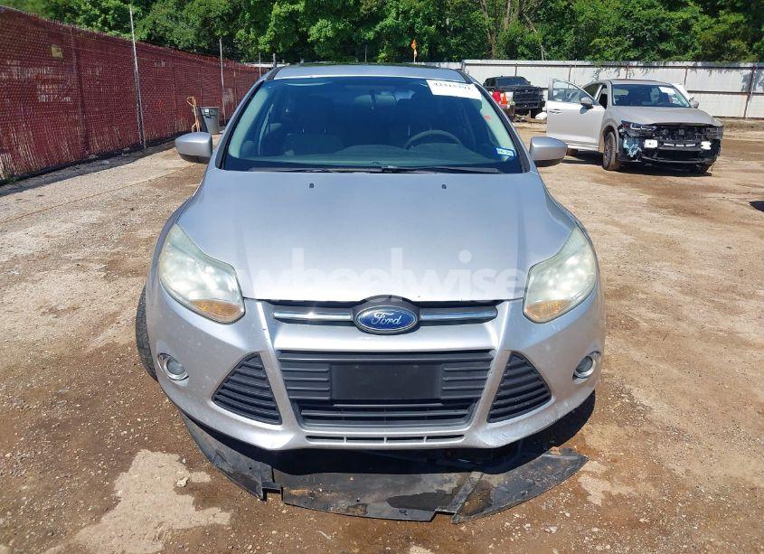 Photo 6 of 2012 Ford Focus SE (VIN 1FAHP3K23CL194921)