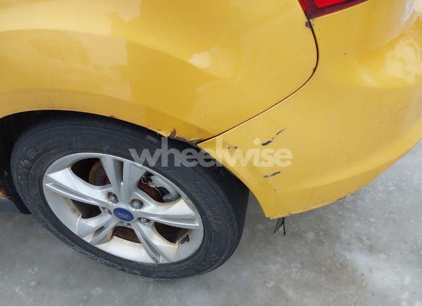 Photo 14 of 2012 Ford Focus SE (VIN 1FAHP3K23CL233412)