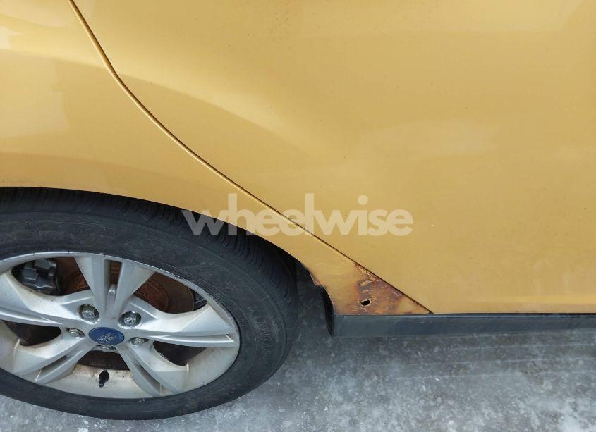 Photo 15 of 2012 Ford Focus SE (VIN 1FAHP3K23CL233412)