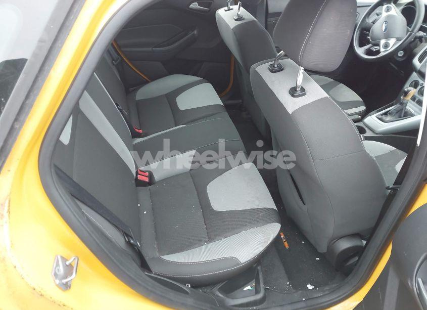 Photo 8 of 2012 Ford Focus SE (VIN 1FAHP3K23CL233412)