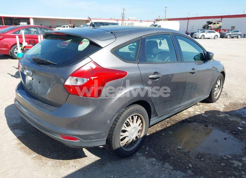 Photo 4 of 2012 Ford Focus SE (VIN 1FAHP3K23CL235113)