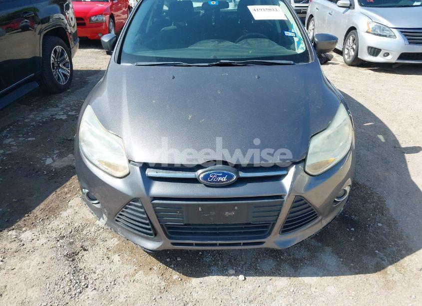 Photo 6 of 2012 Ford Focus SE (VIN 1FAHP3K23CL235113)