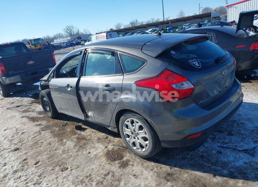 Photo 15 of 2012 Ford Focus SE (VIN 1FAHP3K23CL299961)