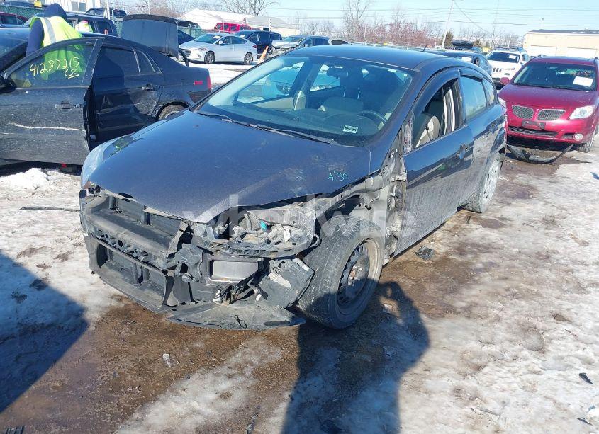 Photo 2 of 2012 Ford Focus SE (VIN 1FAHP3K23CL299961)