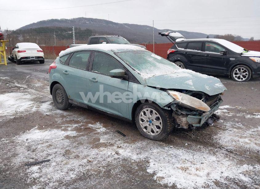 2012 Ford Focus SE (VIN 1FAHP3K23CL328603) main photo