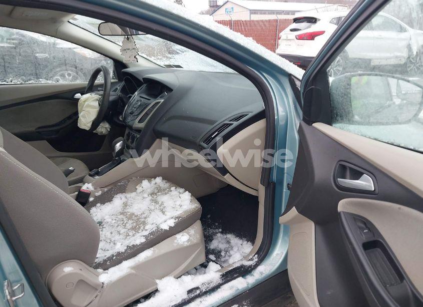 Photo 5 of 2012 Ford Focus SE (VIN 1FAHP3K23CL328603)