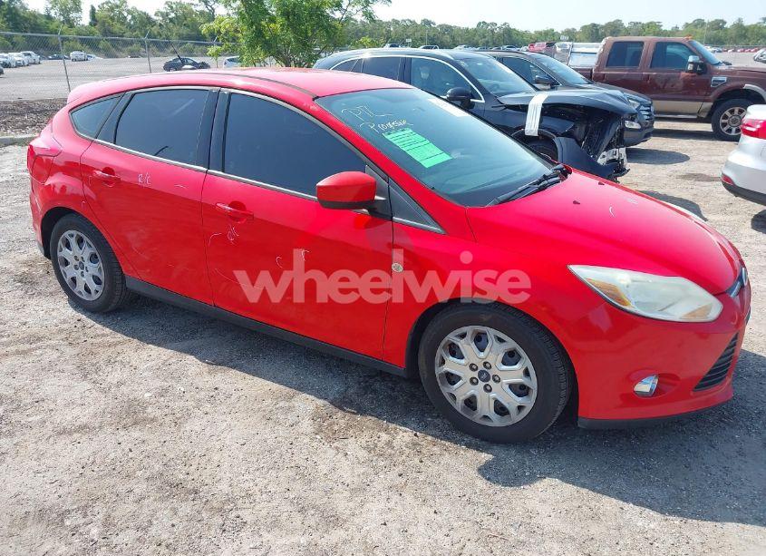 2012 Ford Focus SE (VIN 1FAHP3K23CL349547) main photo