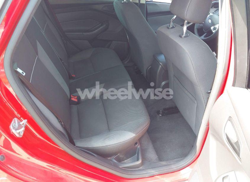 Photo 8 of 2012 Ford Focus SE (VIN 1FAHP3K23CL349547)