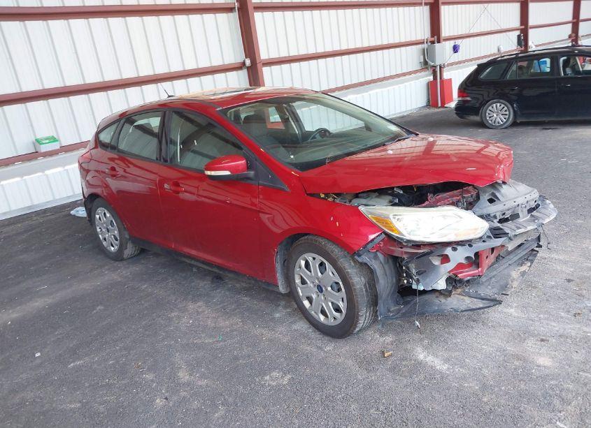 2012 Ford Focus SE (VIN 1FAHP3K23CL421105) main photo