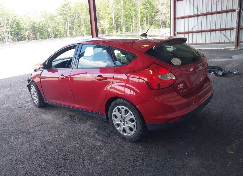 Photo 3 of 2012 Ford Focus SE (VIN 1FAHP3K23CL421105)