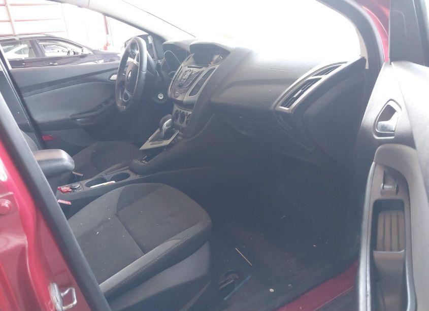 Photo 5 of 2012 Ford Focus SE (VIN 1FAHP3K23CL421105)