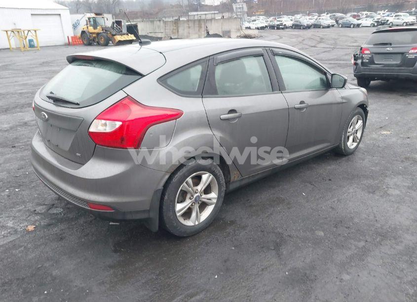 Photo 4 of 2012 Ford Focus SE (VIN 1FAHP3K23CL426112)