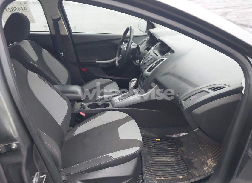 Photo 5 of 2012 Ford Focus SE (VIN 1FAHP3K23CL426112)