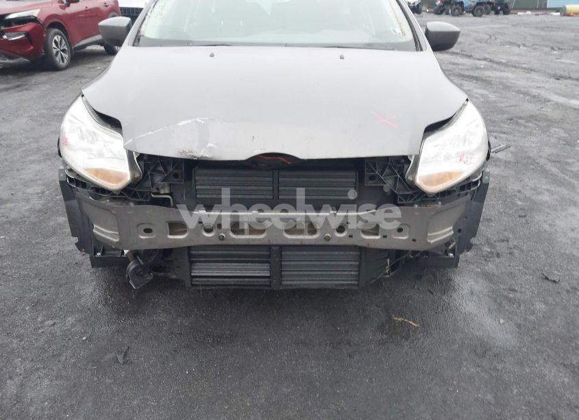 Photo 6 of 2012 Ford Focus SE (VIN 1FAHP3K23CL426112)