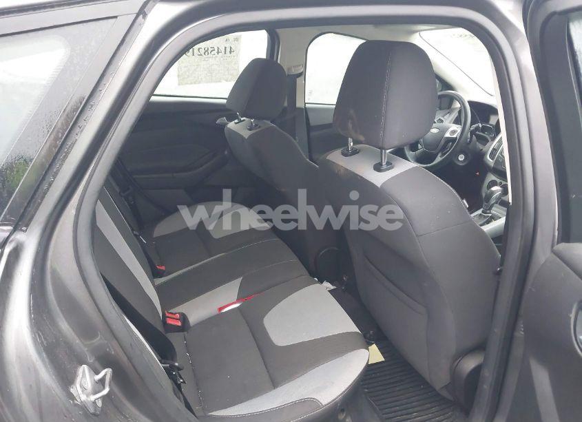 Photo 8 of 2012 Ford Focus SE (VIN 1FAHP3K23CL426112)