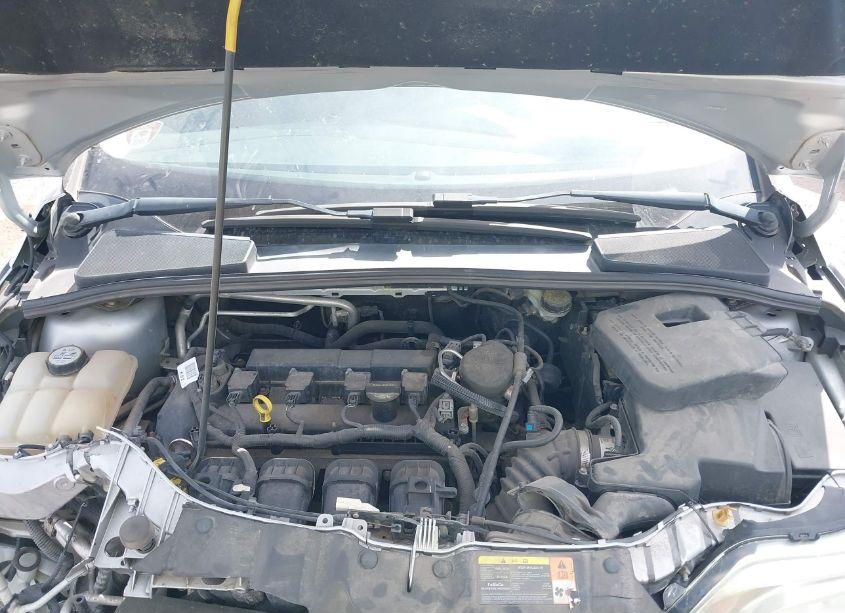 Photo 10 of 2012 Ford Focus SE (VIN 1FAHP3K24CL140771)