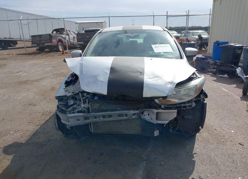 Photo 6 of 2012 Ford Focus SE (VIN 1FAHP3K24CL140771)