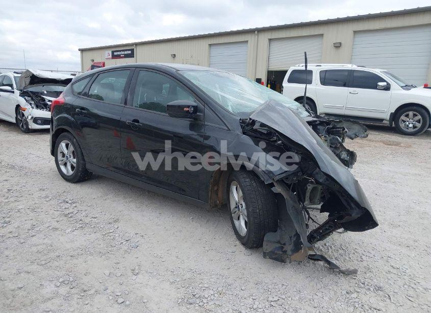 2012 Ford Focus SE (VIN 1FAHP3K24CL145954) main photo