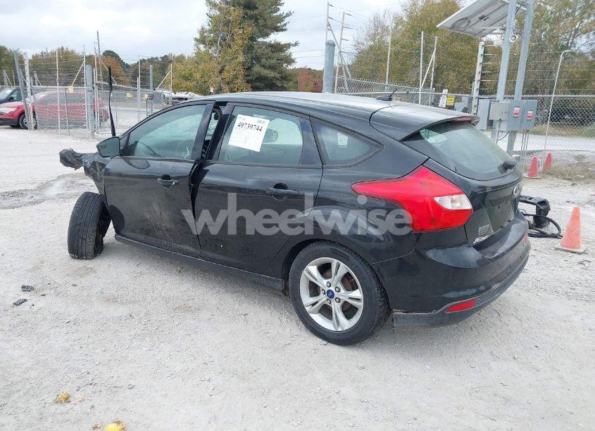 Photo 3 of 2012 Ford Focus SE (VIN 1FAHP3K24CL145954)