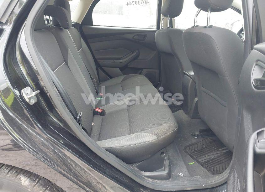 Photo 8 of 2012 Ford Focus SE (VIN 1FAHP3K24CL145954)