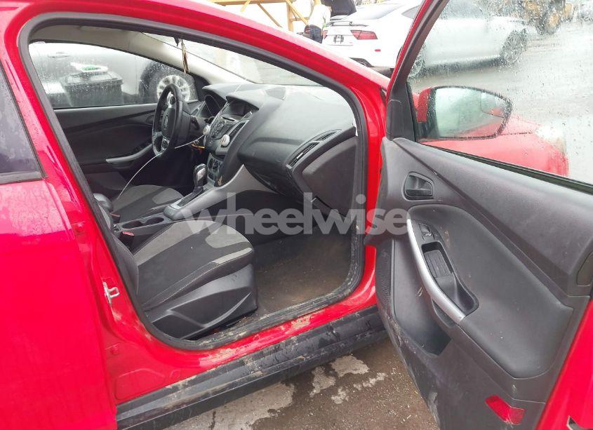 Photo 5 of 2012 Ford Focus SE (VIN 1FAHP3K24CL151950)