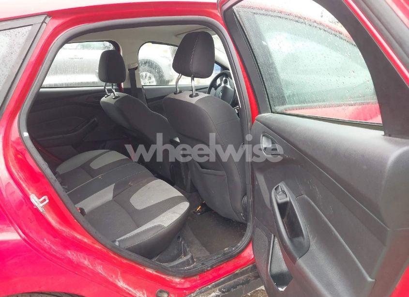 Photo 8 of 2012 Ford Focus SE (VIN 1FAHP3K24CL151950)