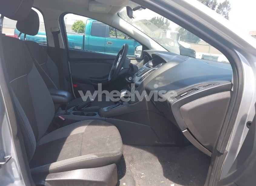 Photo 5 of 2012 Ford Focus SE (VIN 1FAHP3K24CL177576)