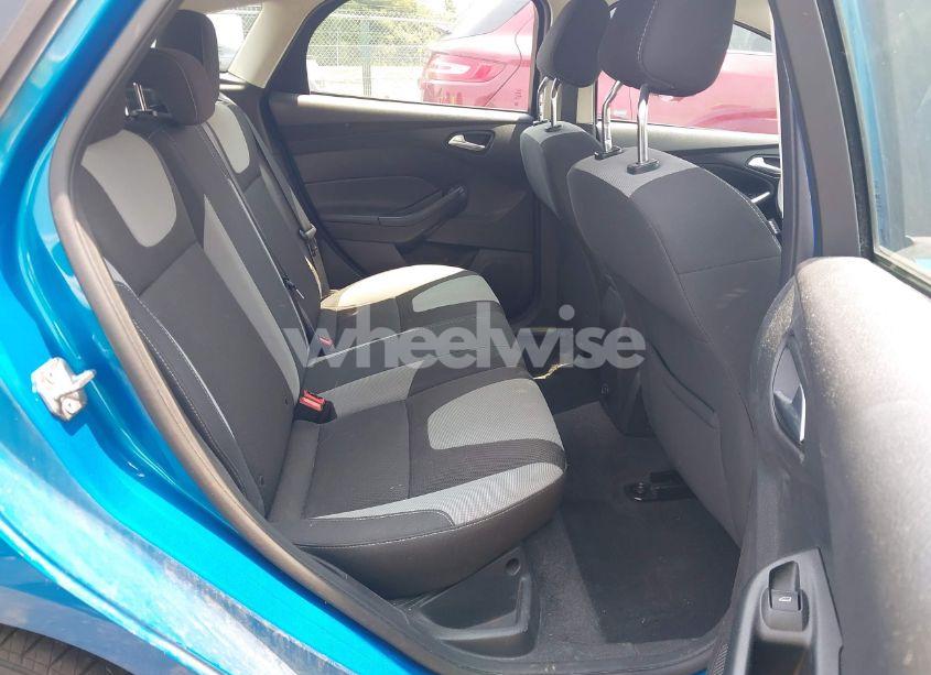 Photo 8 of 2012 Ford Focus SE (VIN 1FAHP3K24CL183216)