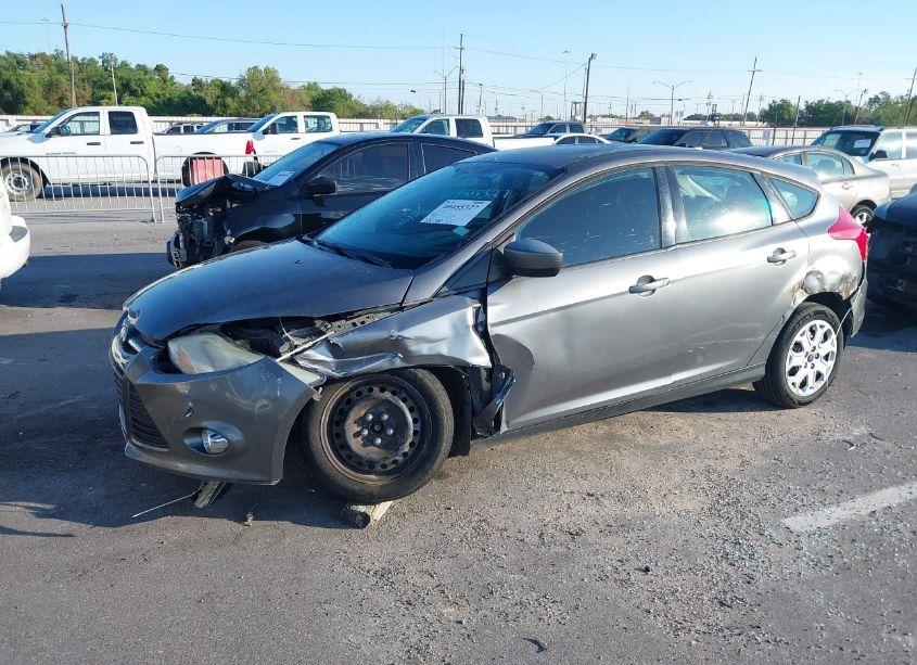 Photo 2 of 2012 Ford Focus SE (VIN 1FAHP3K24CL191638)