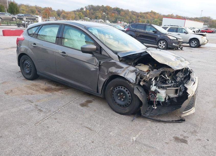 2012 Ford Focus SE (VIN 1FAHP3K24CL194541) main photo