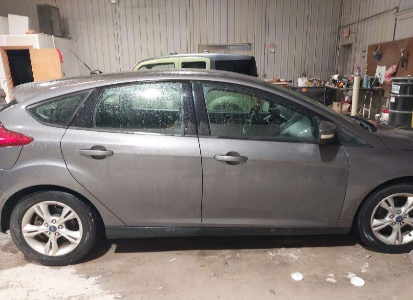 Photo 13 of 2012 Ford Focus SE (VIN 1FAHP3K24CL256469)