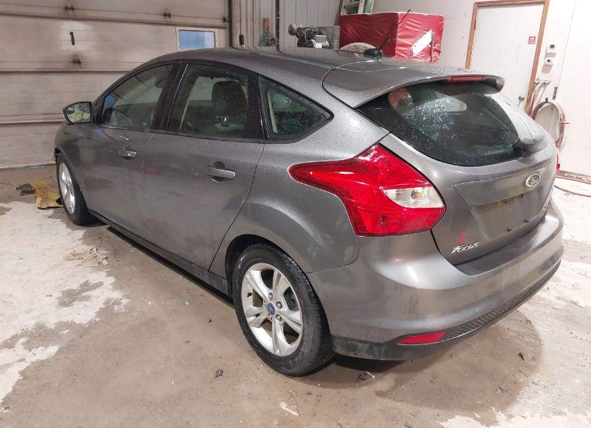 Photo 3 of 2012 Ford Focus SE (VIN 1FAHP3K24CL256469)