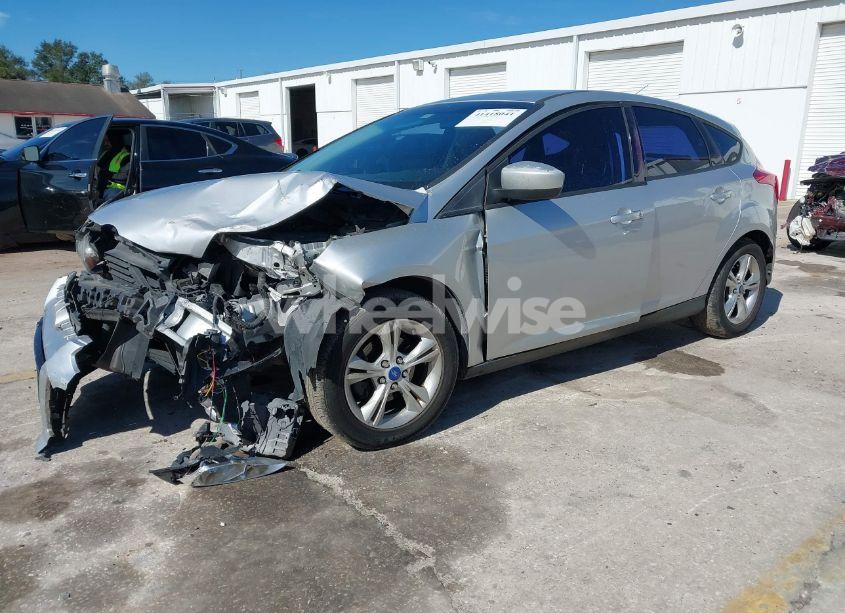 Photo 2 of 2012 Ford Focus SE (VIN 1FAHP3K24CL303788)