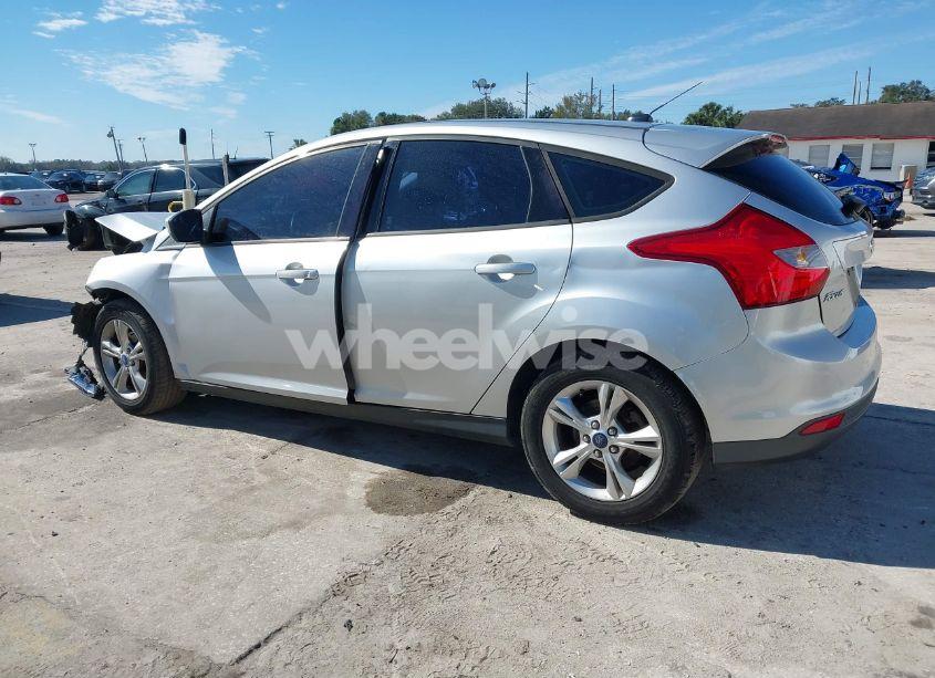 Photo 3 of 2012 Ford Focus SE (VIN 1FAHP3K24CL303788)